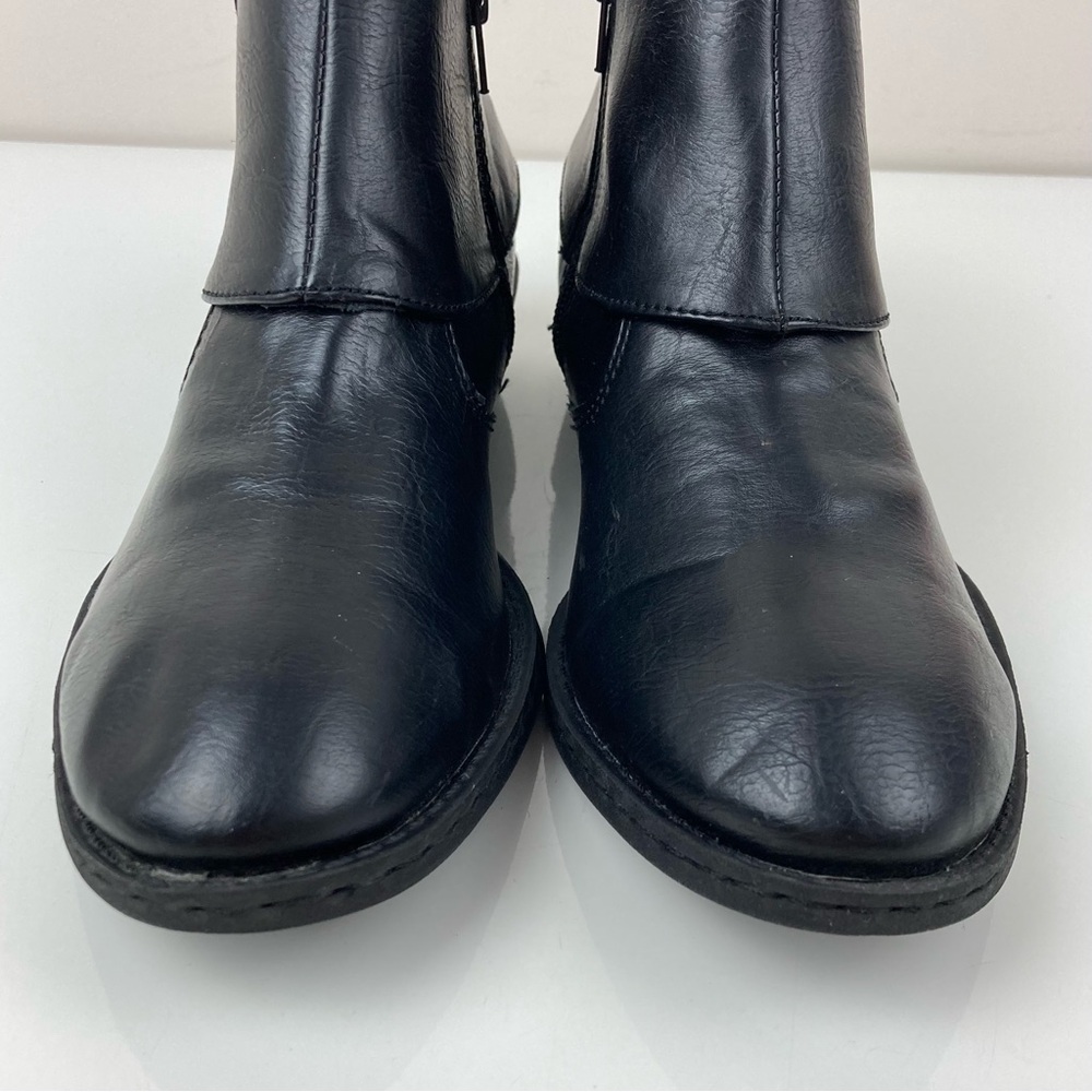 BOC Born Women’s Black Buckle Folded Cuff Heeled Ankle Boots Size 7.5 M - Picture 5 of 10